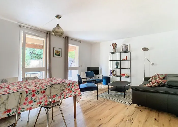 Chez Laurien Daire Villeneuve-lès-Avignon