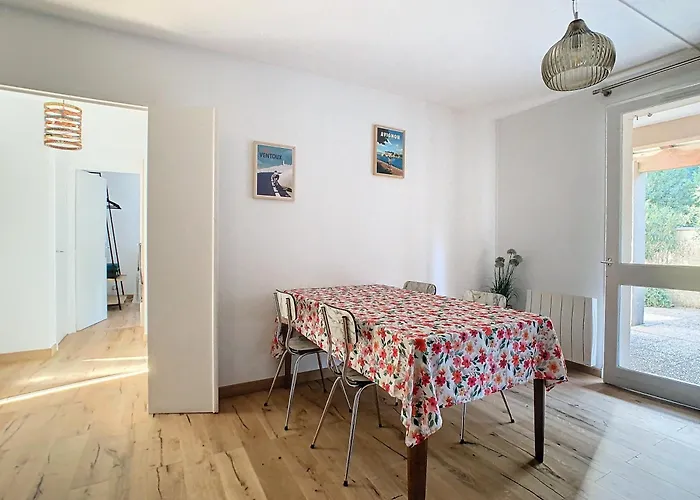 Chez Laurien Daire Villeneuve-lès-Avignon